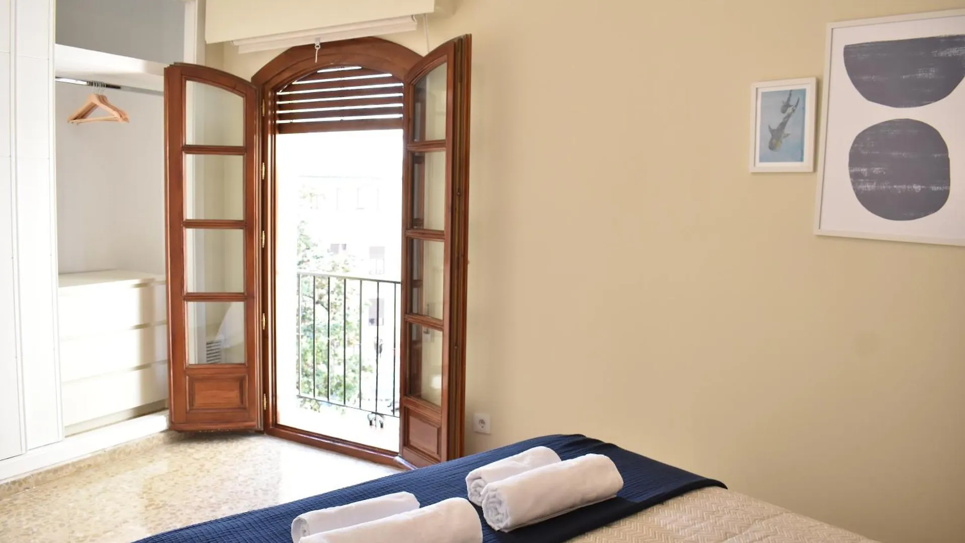 Apartamento En El Centro Con Parking Y Terraza Cordoba 0*,  Spain