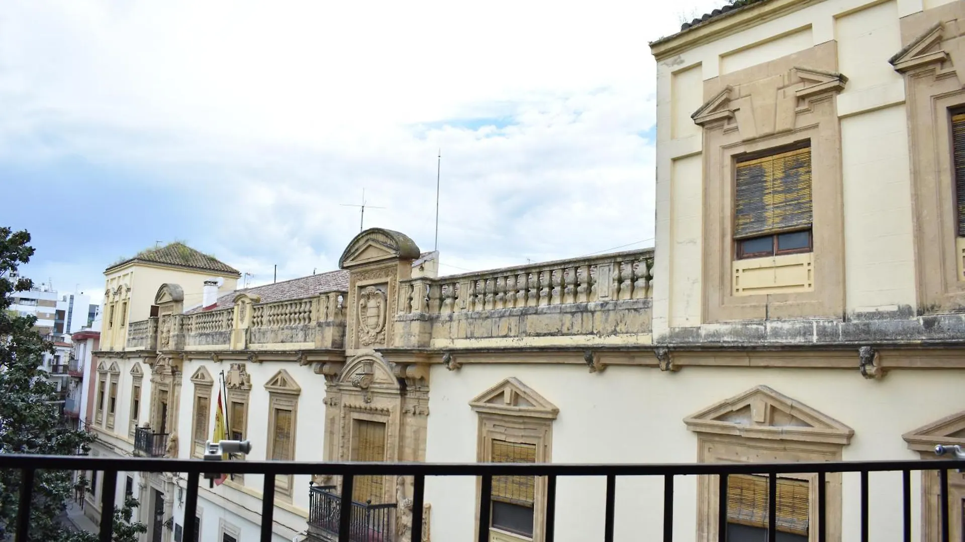 Apartamento En El Centro Con Parking Y Terraza Cordoba 0*,