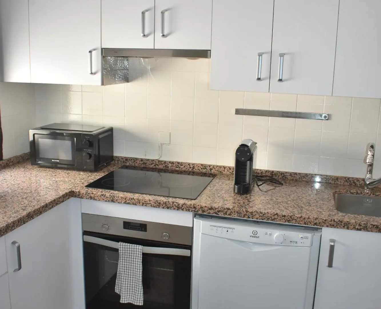 Apartamento En El Centro Con Parking Y Terraza Córdoba 0*,